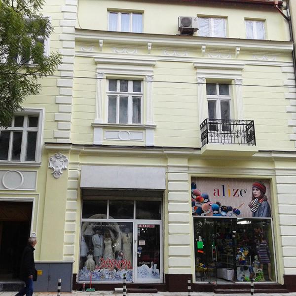 Консервационно-реставрационни работи по фасадата на сградата на ул. “Екзарх Йосиф” №10